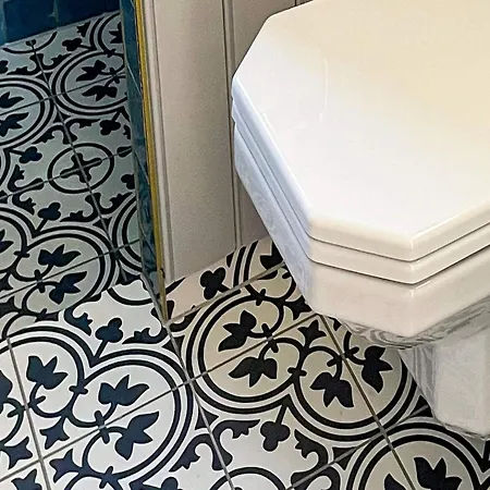 4 Person In Vaeggerlose-by Traum *